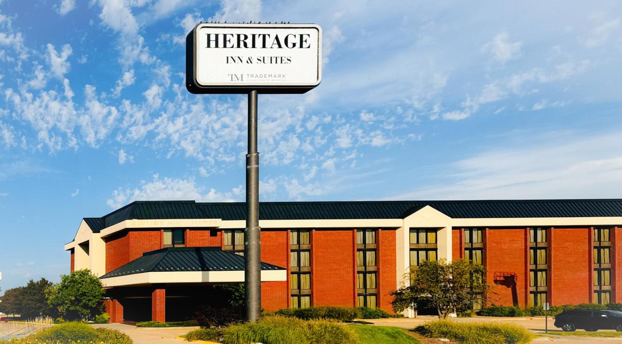 Heritage Inn & Suites St Louis Fenton, Trademark By Wyndham Luaran gambar