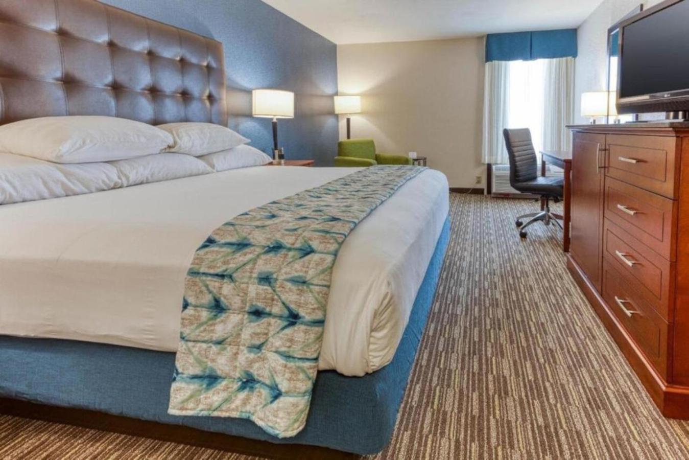 Heritage Inn & Suites St Louis Fenton, Trademark By Wyndham Luaran gambar