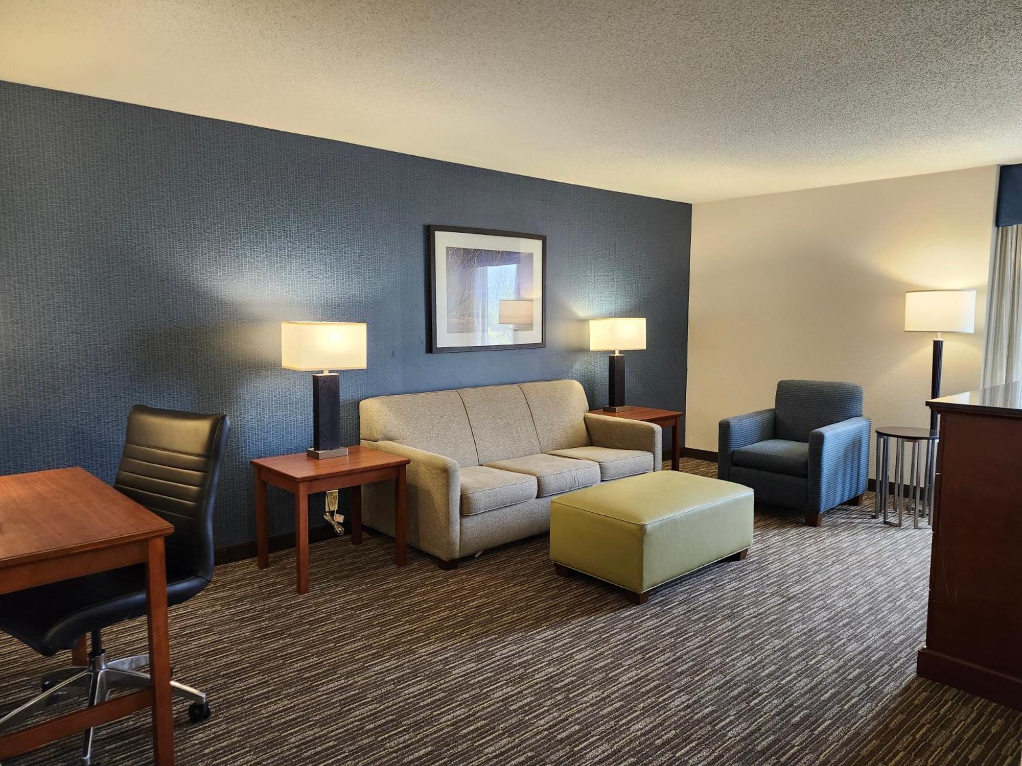 Heritage Inn & Suites St Louis Fenton, Trademark By Wyndham Luaran gambar